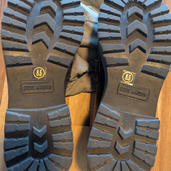 Steve Madden Black Loafers - Picture 4 of 10